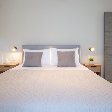 Amelie'S Luxe Apartments Kalligoni Luaran gambar