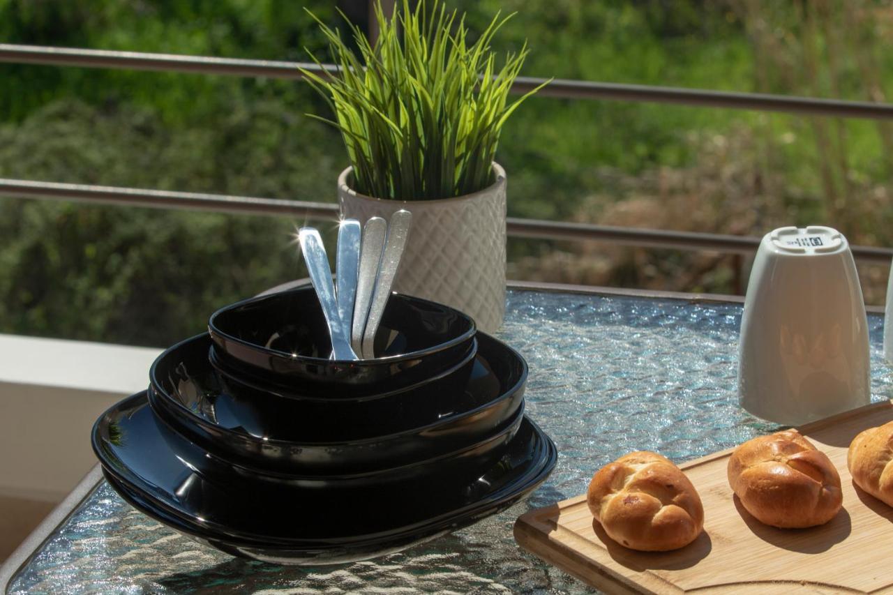 Amelie'S Luxe Apartments Kalligoni Luaran gambar