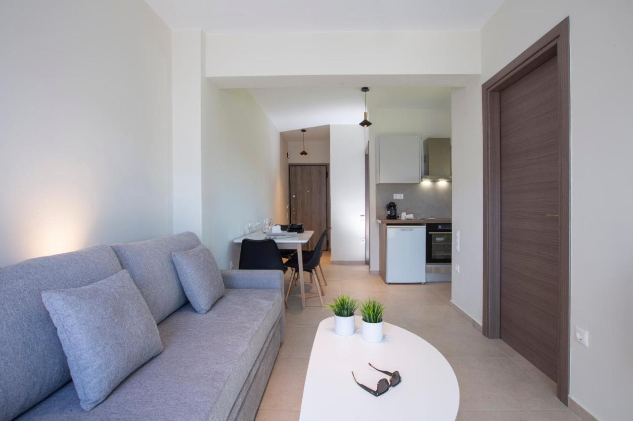 Amelie'S Luxe Apartments Kalligoni Luaran gambar
