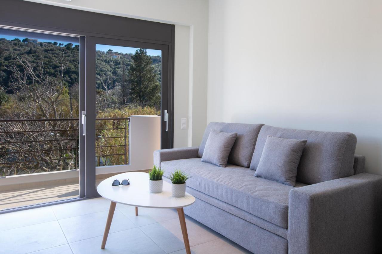 Amelie'S Luxe Apartments Kalligoni Luaran gambar