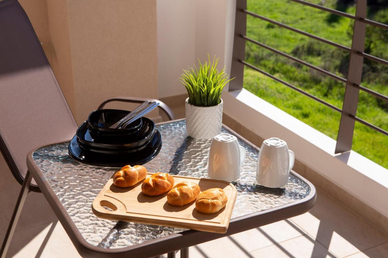 Amelie'S Luxe Apartments Kalligoni Luaran gambar